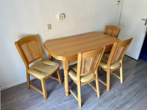 Blank eiken uitschuifbare eethoek met 4 stoelen, Huis en Inrichting, Complete eetkamers, Gebruikt, Ophalen
