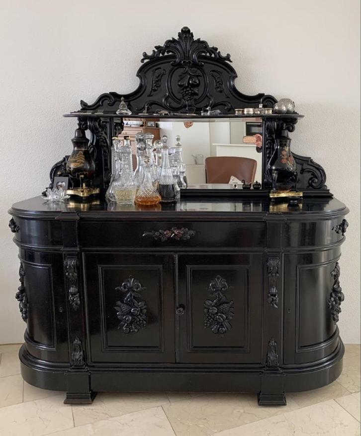 Oude buffet/drankenkast, Antiek en Kunst, Antiek | Meubels | Kasten, Ophalen