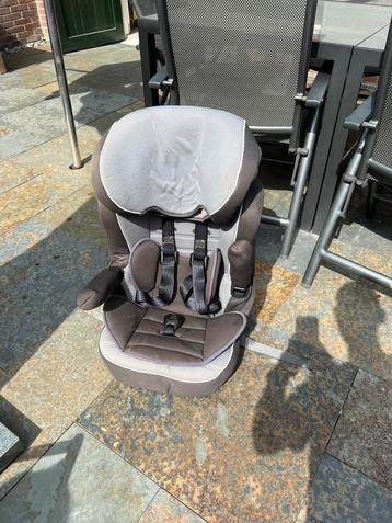 Autostoel met isofix beschikbaar voor biedingen