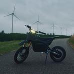 60v 1600w crosser met fardriver, Fietsen en Brommers, Minibikes, Midibikes en Pitbikes, Ophalen of Verzenden, Zo goed als nieuw
