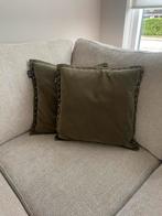 Kussens Khaki groen van By-Boo samen voor €10, Huis en Inrichting, Woonaccessoires | Kussens, Ophalen of Verzenden, Zo goed als nieuw
