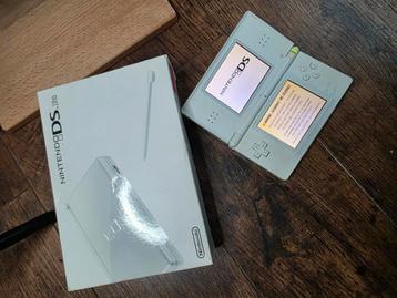 Nintendo DS lite met doos. beschikbaar voor biedingen