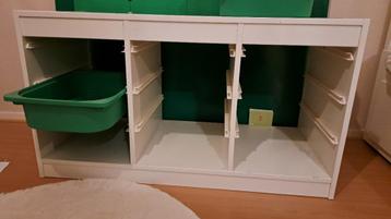 Kast (Ikea) beschikbaar voor biedingen