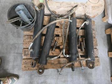 Hydrauliek cilinder beschikbaar voor biedingen