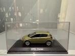 opel corsa norev 5 deurs goud groen kleur, Hobby en Vrije tijd, Modelauto's | 1:43, Ophalen of Verzenden, Zo goed als nieuw, Auto
