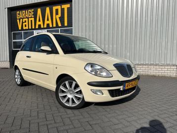 Lancia Ypsilon 1.4-16V Platino | LEER | PANO DAK | CRUISE |  beschikbaar voor biedingen