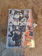Vintage gesealde muziek cassette Snow 12 inches of snow, Cd's en Dvd's, Cassettebandjes, Ophalen of Verzenden, Nieuw in verpakking