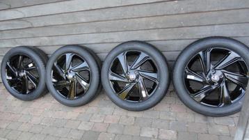 Toyota Aygo X alu velgen origineel nieuw zomerbanden 17 inch beschikbaar voor biedingen