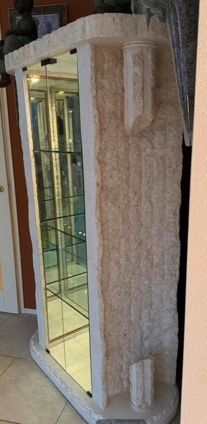 Unieke Vitrinekast met Glazen Deuren Griekse style, Huis en Inrichting, Kasten | Dressoirs, Zo goed als nieuw, 50 tot 100 cm, Minder dan 25 cm