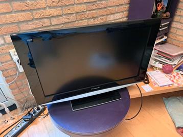 32 inch TV panasonic viera beschikbaar voor biedingen