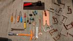 31 stuks handgereedschappen, klemmen, schroevendraaiers, etc, Ophalen of Verzenden
