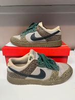 Nike Dunk Low Safari Golden Moss maat 44, Ophalen of Verzenden, Zo goed als nieuw, Overige kleuren