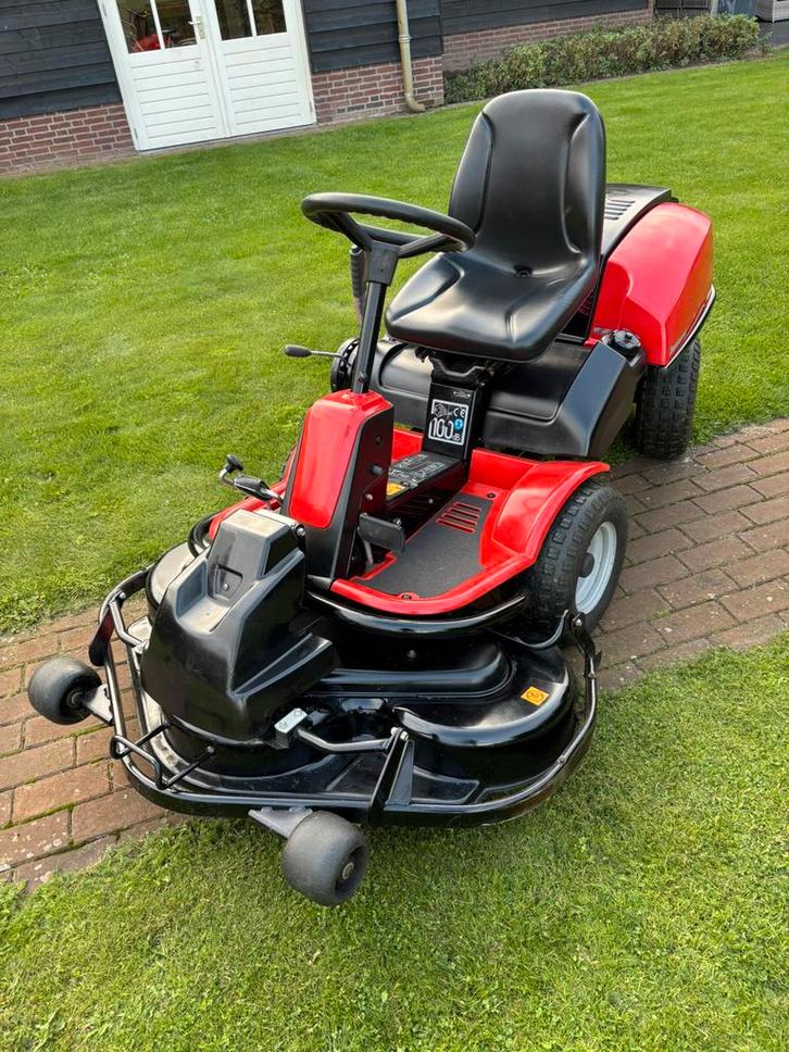 Jonsered frontmaaier fr 2216, Tuin en Terras, Zitmaaiers, Zo goed als nieuw, Ophalen of Verzenden