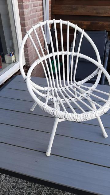 Heel klein rohe noordwolde rotan kinderstoeltje beschikbaar voor biedingen