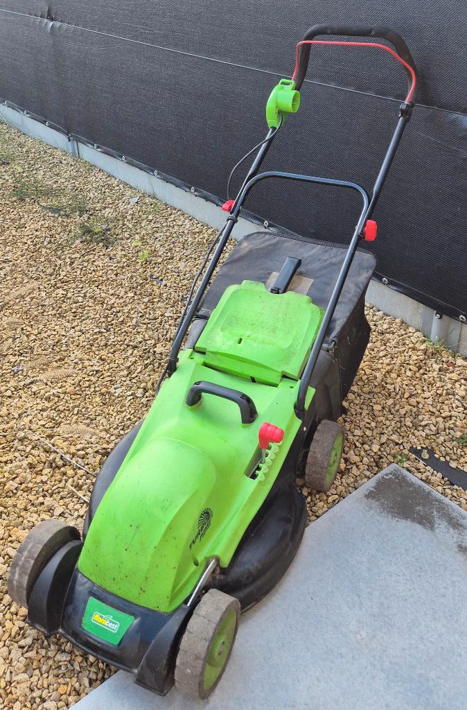 Florabest elektrische grasmaaier, Tuin en Terras, Grasmaaiers, Gebruikt, Elektrische grasmaaier, 30 t/m 39 cm, Cirkelmaaier, Opvangbak