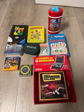 Compacte spellen en kaartspellen beschikbaar voor biedingen