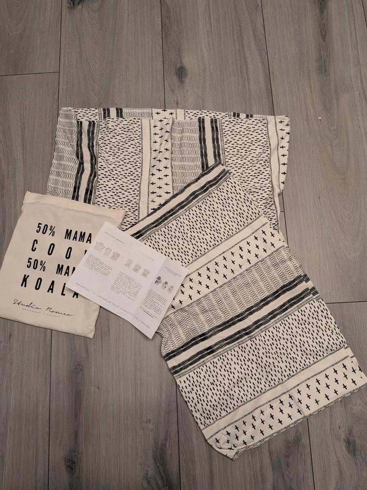 Studio Romeo babydrager, Kinderen en Baby's, Babydragers en Draagdoeken, Zo goed als nieuw, Draagdoek, Buik, Overige merken, Ophalen