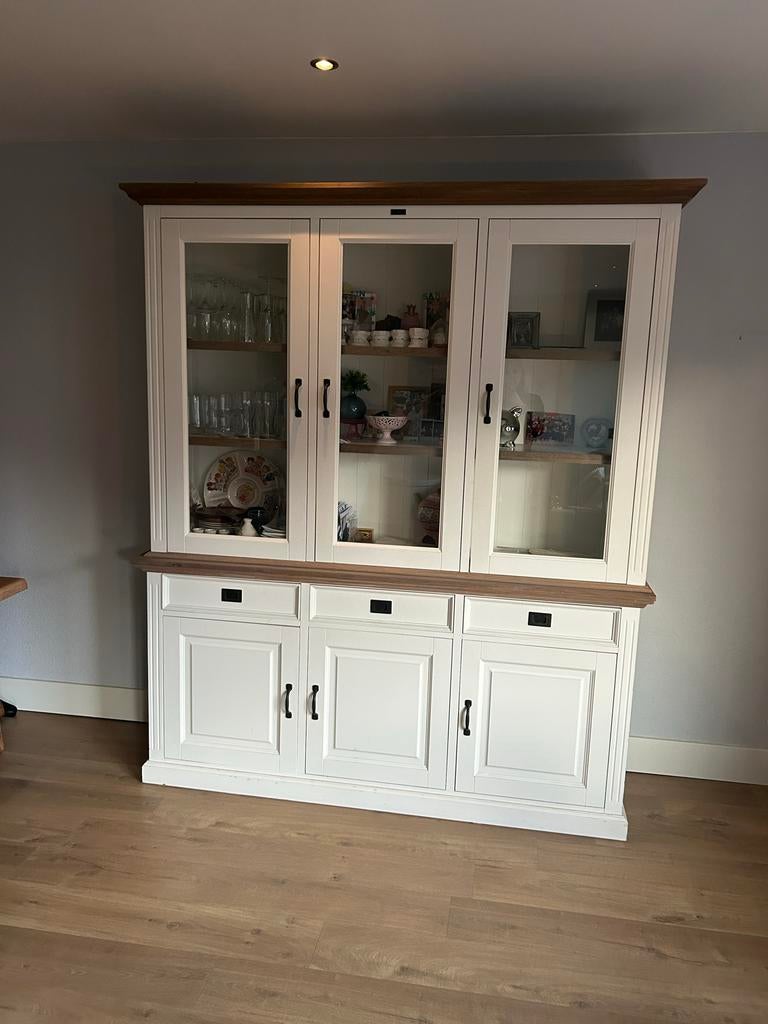 Witte buffetkast met glazen deuren, Huis en Inrichting, Kasten | Buffetkasten, Ophalen, Gebruikt, 200 cm of meer, 150 tot 200 cm