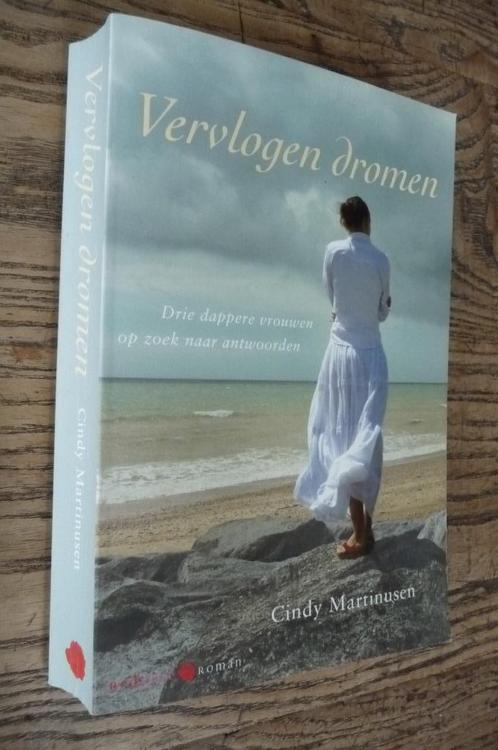Vervlogen dromen - Cindy Martinusen (christelijke roman), Boeken, Romans, Zo goed als nieuw, Nederland, Ophalen of Verzenden