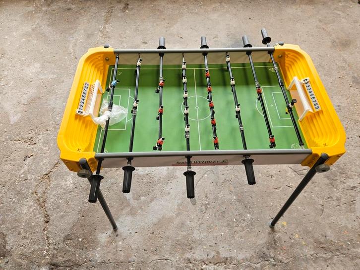 Tafelvoetbalspel - Wembley Football, Kinderen en Baby's, Speelgoed | Voetbaltafels, Gebruikt, Ophalen