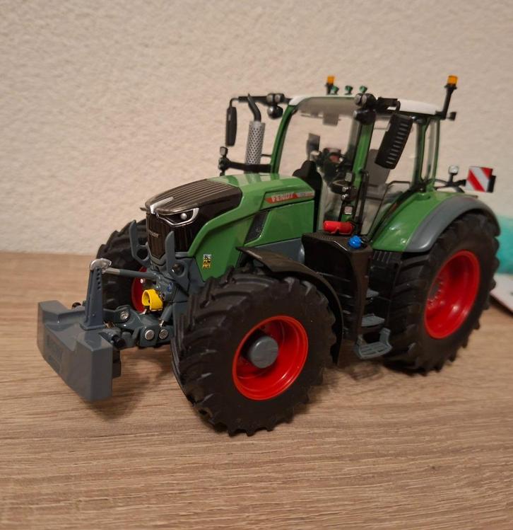 fednt 724 verbouwd, Hobby en Vrije tijd, Modelauto's | 1:32, Zo goed als nieuw, Tractor of Landbouw, Overige merken, Ophalen of Verzenden