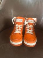 Sneakers Nikkie, Kleding | Dames, Schoenen, Ophalen, Zo goed als nieuw, Oranje, Sneakers of Gympen