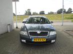 Skoda Octavia Combi 1.6 Ambiente, Voorwielaandrijving, Gebruikt, 4 cilinders, Handgeschakeld