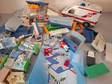 Playmobil zirkenhuis en veel extra's beschikbaar voor biedingen