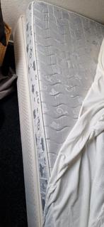 2 Boxsprings 90x200 + Matras (met gaatje), Huis en Inrichting, Slaapkamer | Matrassen en Bedbodems, Ophalen