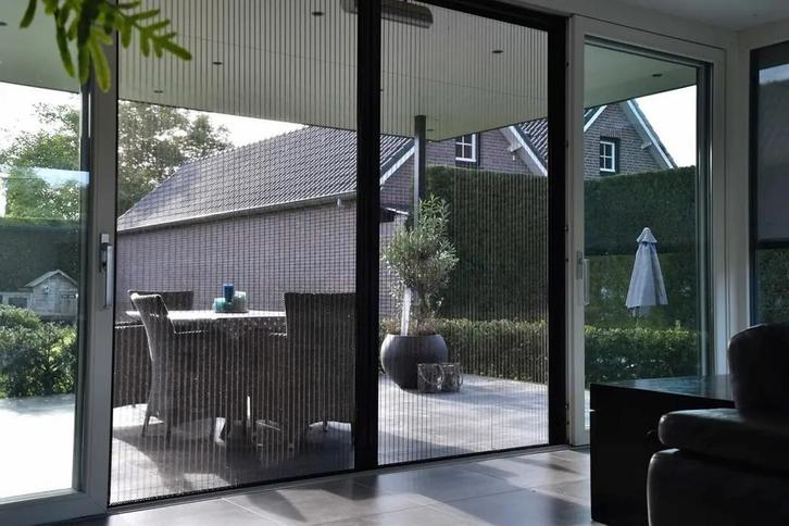 Nieuw Dubbele plisse hordeur 7016 in het kozijn, Doe-het-zelf en Verbouw, Kozijnen en Schuifpuien, Nieuw, Raamkozijn, Kunststof