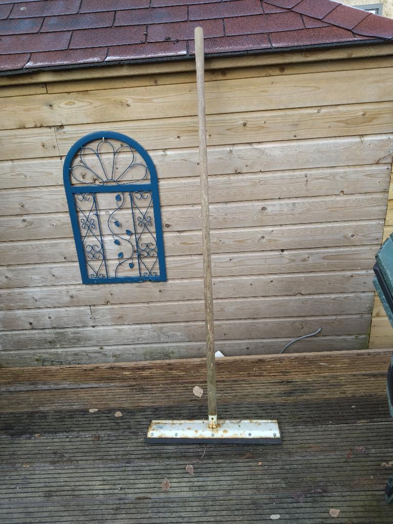 vloertrekker, Ophalen, Raamwisser of Trekker