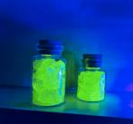 Uranium glas stukjes in glazen flesje., Ophalen of Verzenden