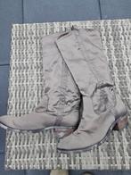 Satijnen taupe Cowboylaarzen Maat 42, Kleding | Dames, Schoenen, Hoge laarzen, Bruin, Ophalen of Verzenden, Onbekend