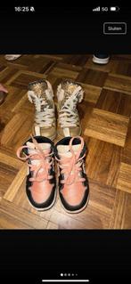 Kinderschoen Jordaan en roberto cavalli, Kinderen en Baby's, Kinderkleding | Schoenen en Sokken, Ophalen of Verzenden, Zo goed als nieuw