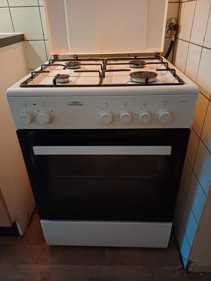 Everglades Gasfornuis - MOET WEG! T.E.A.B., Witgoed en Apparatuur, Fornuizen, Zo goed als nieuw, Vrijstaand, Gas, 4 kookzones