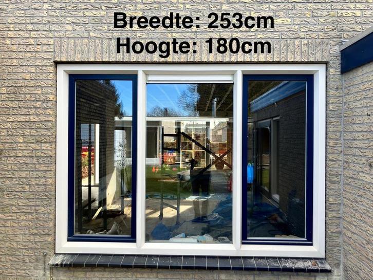 Verschillende maten kozijnen en deur, Doe-het-zelf en Verbouw, Kozijnen en Schuifpuien, Zo goed als nieuw, Kunststof, Inclusief glas