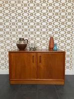 Vintage Deense teakhouten 2-deurs kast van Dyrlund, Ophalen, Teakhout, 50 tot 100 cm, Deens vintage