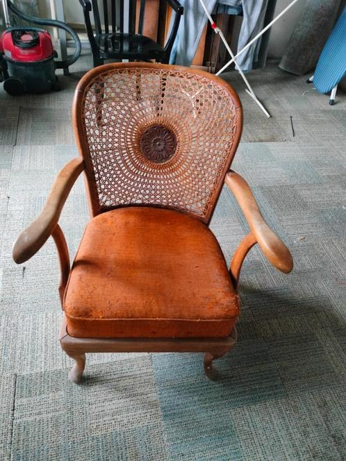 vintage stoel met gevlochten rieten rugleuning, Antiek en Kunst, Antiek | Meubels | Stoelen en Banken, Ophalen