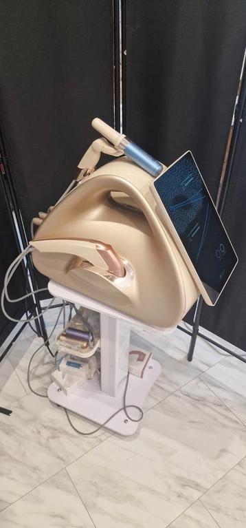 Vmax 360 Circle Face Lifting 7D Hifu huidversteviging SMAS  beschikbaar voor biedingen