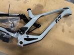 GT bicycles FURY frame carbon DH used 2024, Overige merken, Gebruikt, Fully, 49 tot 53 cm