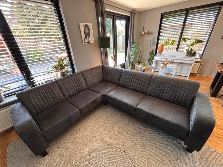 Hoekbank Mills, Huis en Inrichting, Banken | Complete zithoeken, Zo goed als nieuw, Ophalen