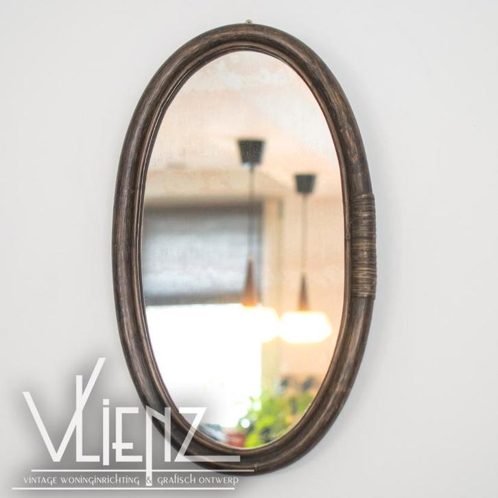 Vintage, retro rotan, bamboe, ovale spiegel, bohemian, Verzamelen, Retro, Huis en Inrichting, Ophalen