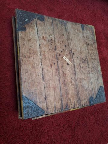 Authentieke Opiumtafel - 60x58x22cm beschikbaar voor biedingen