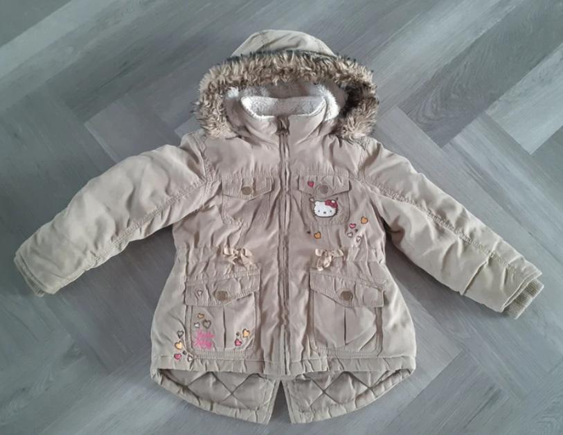 C&A Hello Kitty Winterjas, Maat 104, Gebruikt, Meisje, Ophalen of Verzenden, Hello Kitty