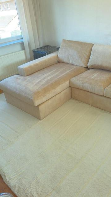 2,5 zit lounge bank in Fluweel beige beschikbaar voor biedingen