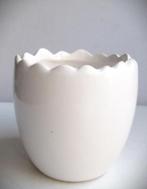 Waxinelichthouder in vorm van eidop~Waxinelicht houdertje, Minder dan 25 cm, Overige materialen, Ophalen of Verzenden, Kandelaar