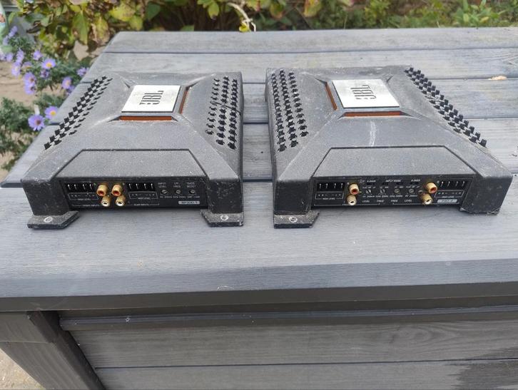 2 JBL Versterkers - Auto Audio, Auto-onderdelen, Elektronica en Kabels, Universele onderdelen, Gebruikt, Ophalen