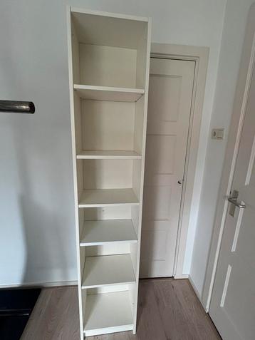 Billy boekenkast met oxberg vitrinedeur wit
