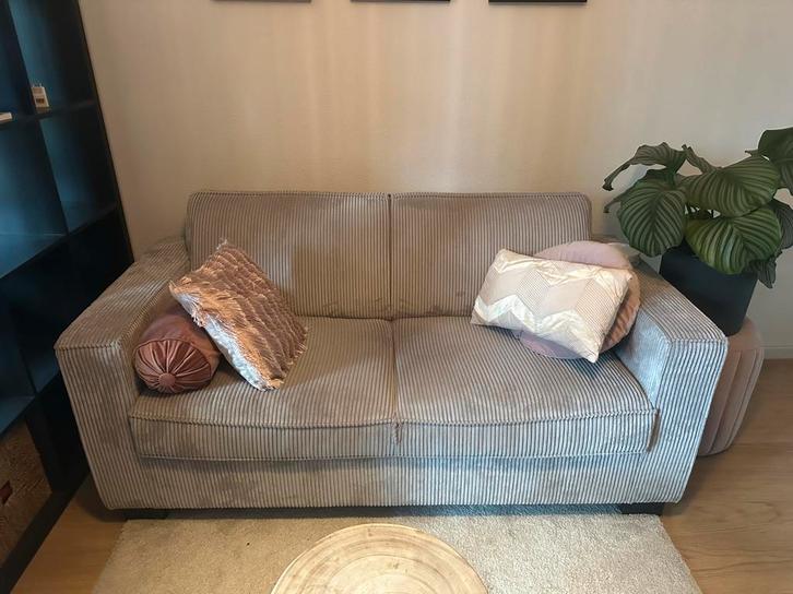 2-zits bank stuttgart, Huis en Inrichting, Banken | Bankstellen, Zo goed als nieuw, Rechte bank, Tweepersoons, 150 tot 200 cm