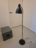 Ikea Staande Lamp - Zwart, Huis en Inrichting, Lampen | Vloerlampen, Ophalen, Zo goed als nieuw, Metaal, 150 tot 200 cm